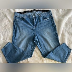 Torrid Sky High Skinny Jean